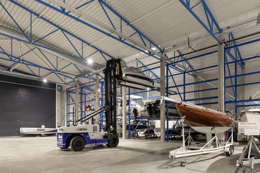 Ангар для хранения яхт и катеров