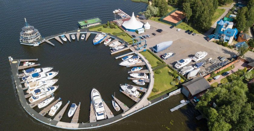 Яхт клуб Командор Москва