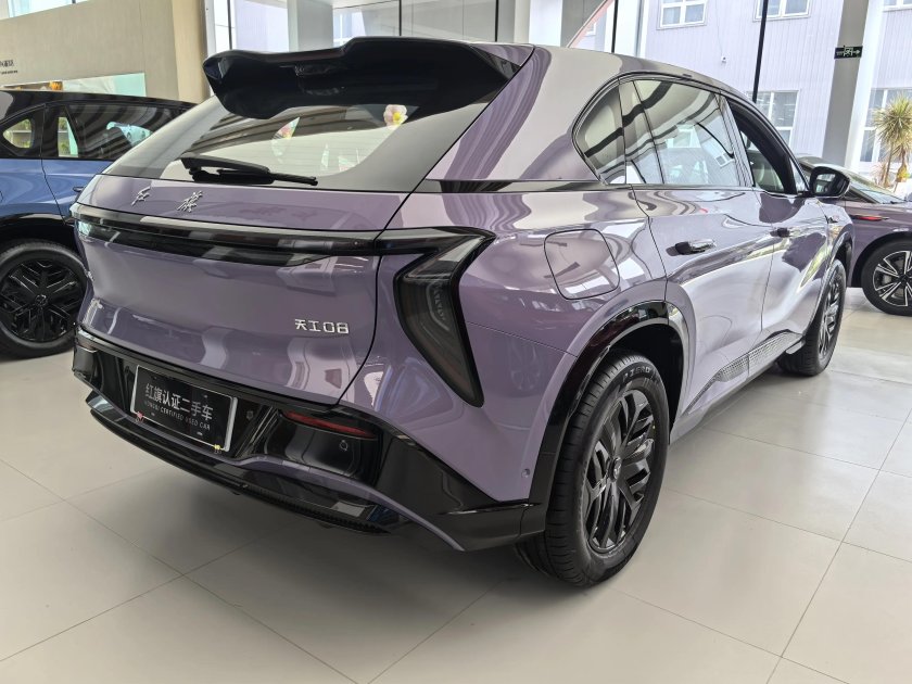 Электромобиль внедорожник