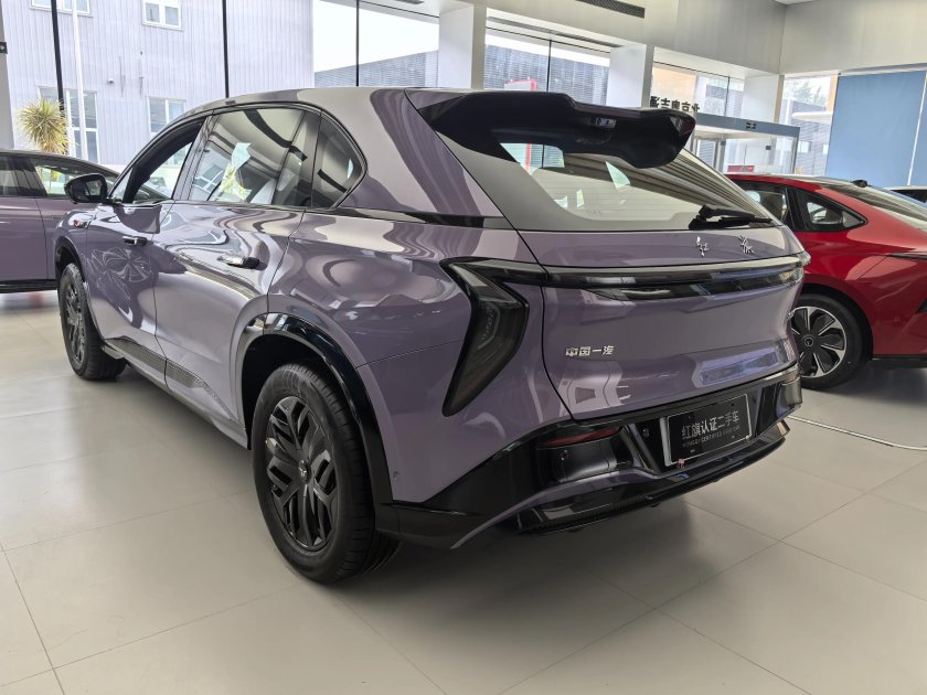 Электромобиль внедорожник