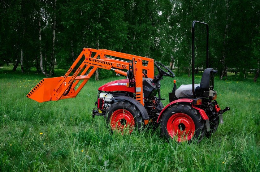 Погрузчик фронтальный бл-132-01