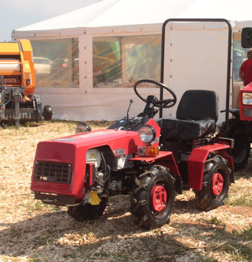 Мини-трактор \ беларус\ -132н