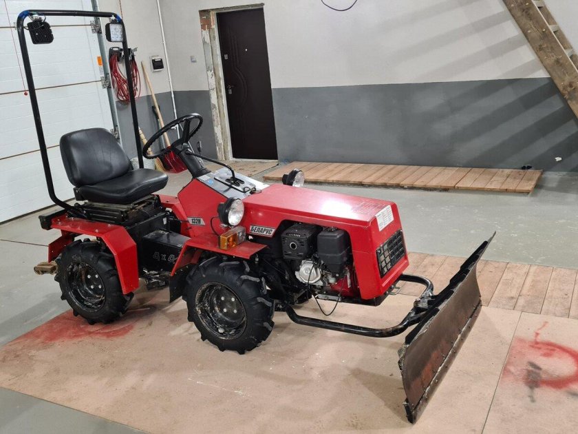 Мини-трактор \ беларус\ -132н