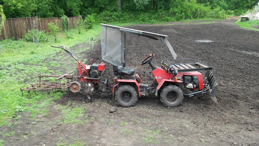 МТЗ 082 минитрактор