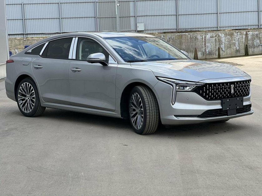 Bestune b70 серебристый