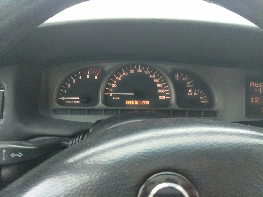 Opel vectra 1988 1995