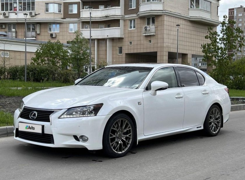 Лексус GS 350 белый