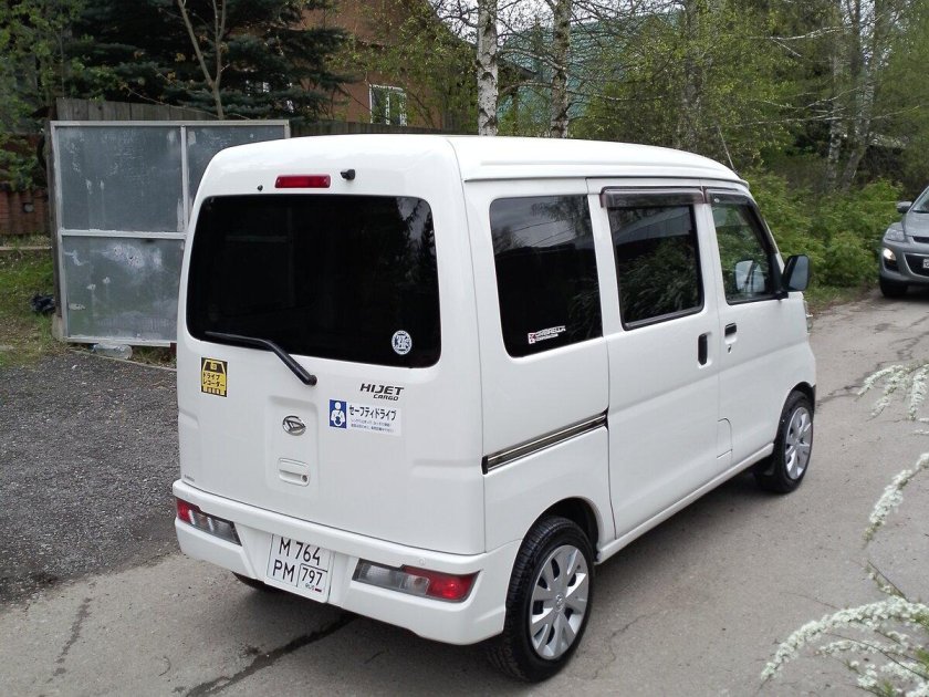 Дайхатсу хайджет карго