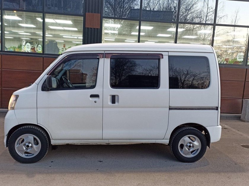 Daihatsu hijet 2009