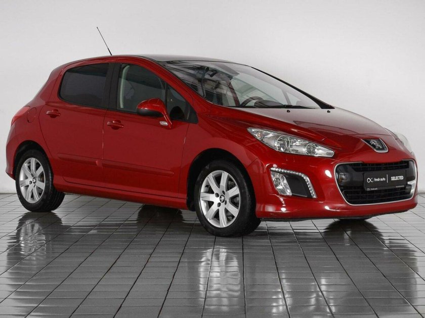 Пежо 308 хэтчбек