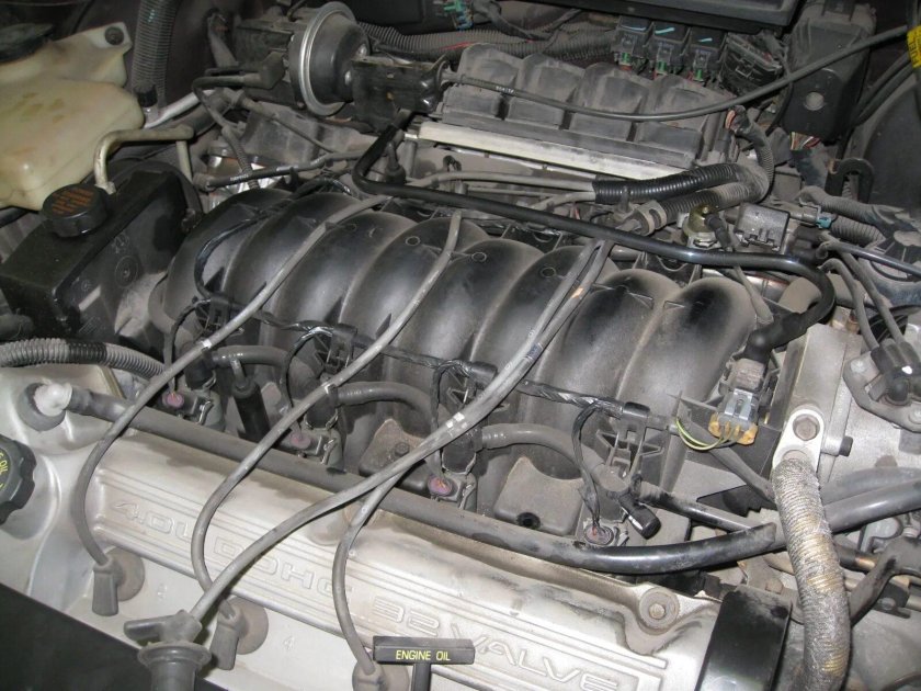 Oldsmobile Aurora 1995