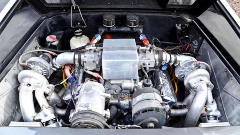 DELOREAN DMC-12 engine