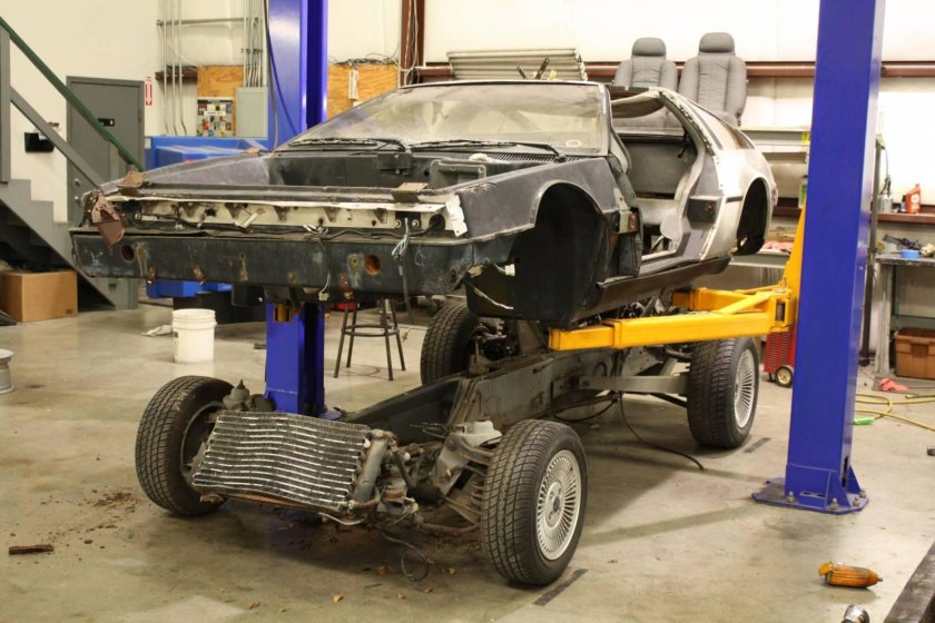 DELOREAN DMC-12 рама