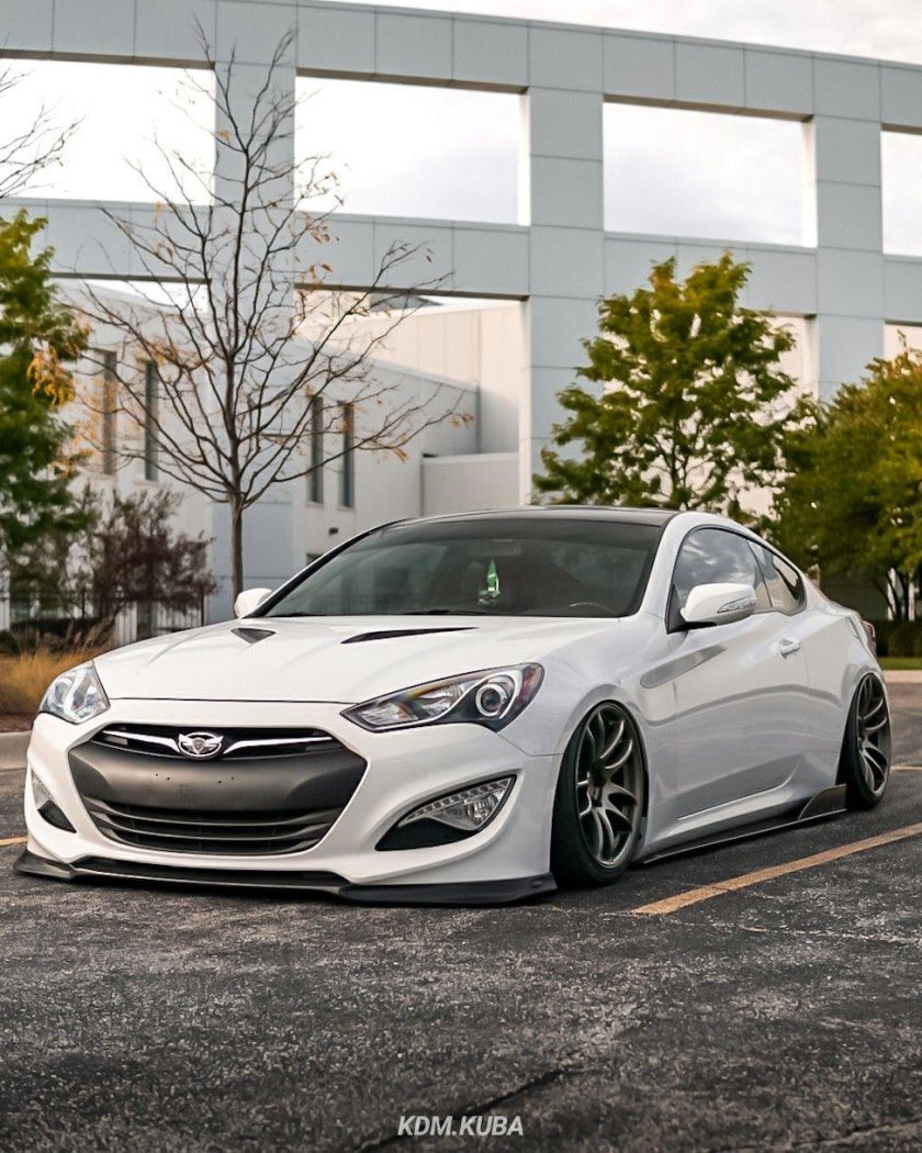 Hyundai Genesis Coupe 2022