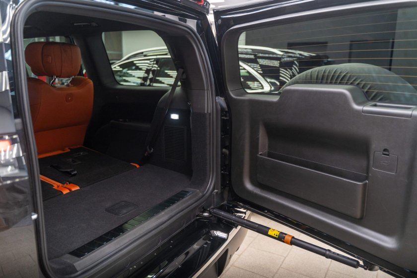 Toyota land cruiser 300