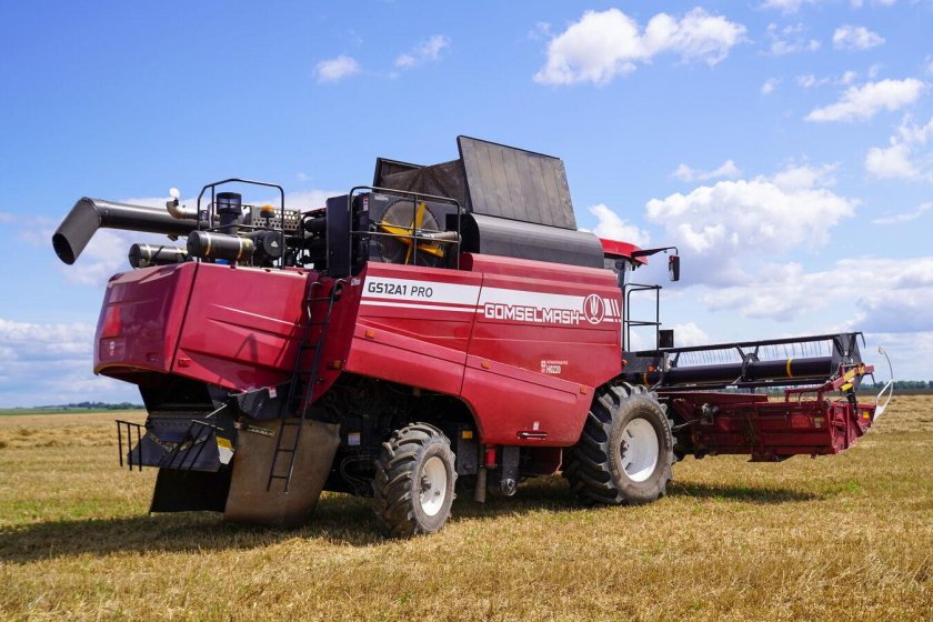 Комбайн гомсельмаш