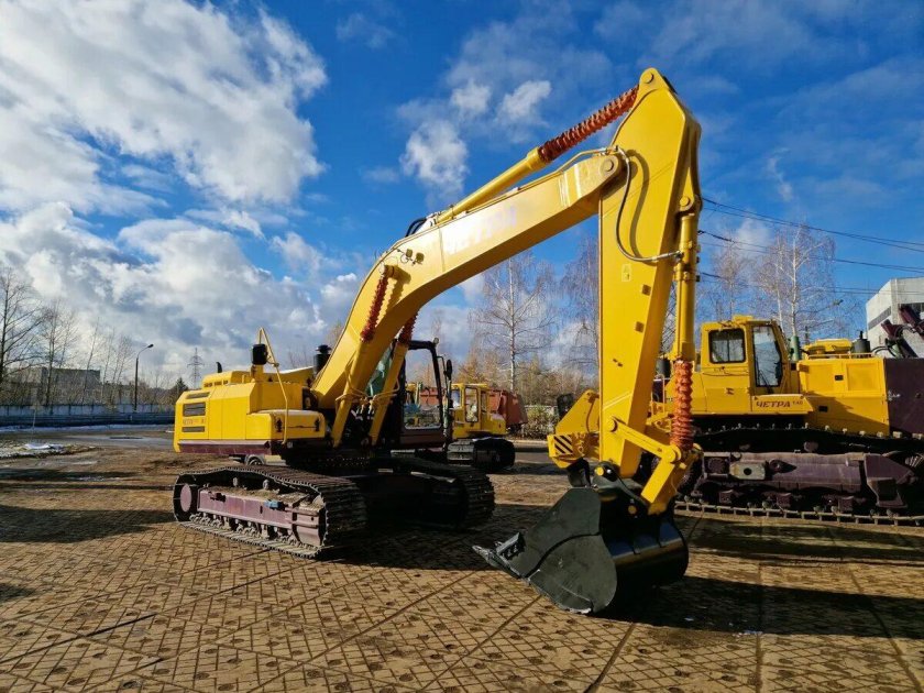 Экскаватор четра