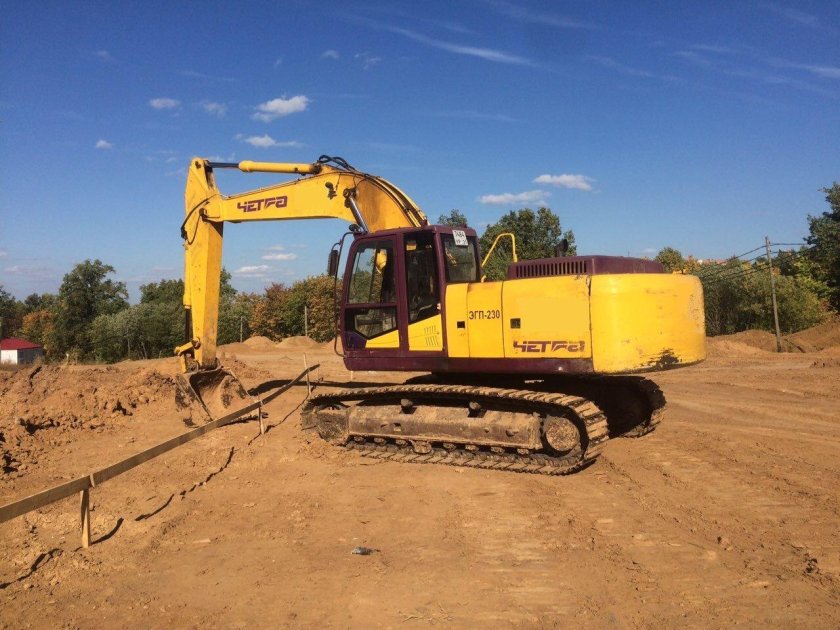 Экскаватор ЧЕТРА ЭГП-200