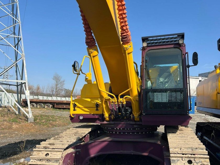 Гусеничные экскаваторы