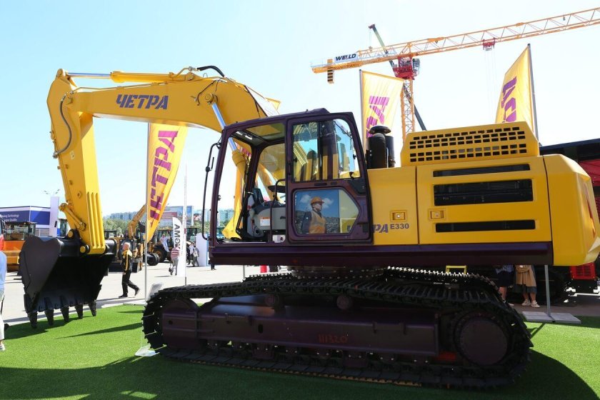 Экскаватор четра