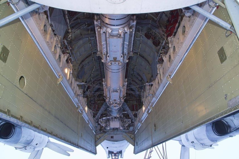 Ту 160 бомбовый отсек