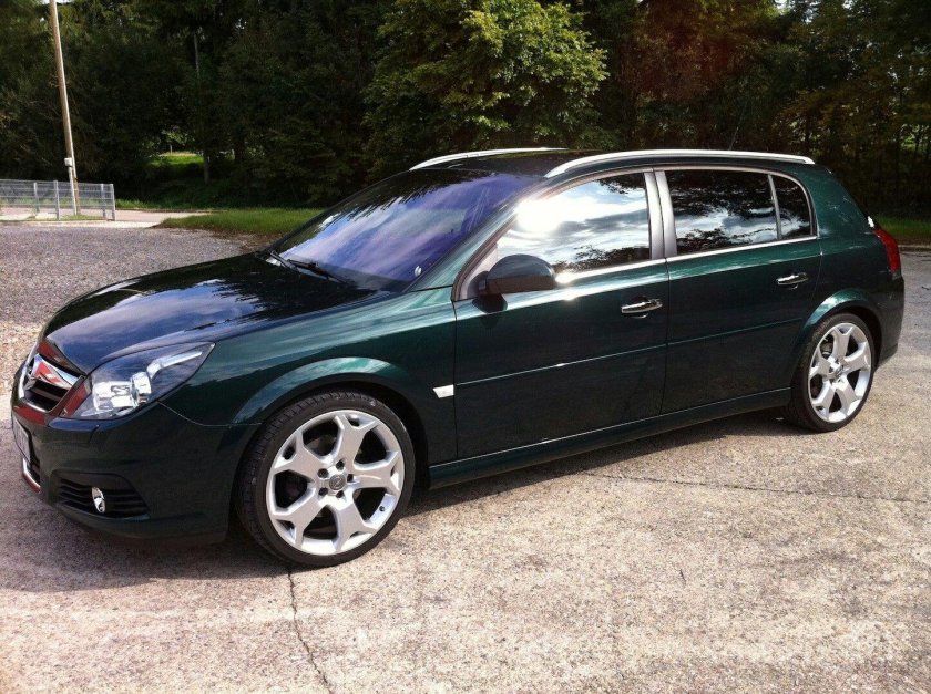Opel Signum 2004