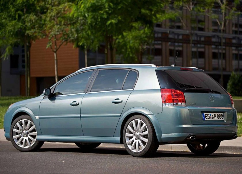 Opel signum 2003