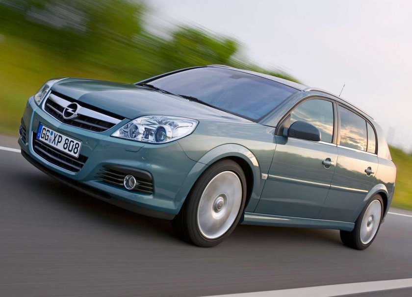 Opel Signum 2005