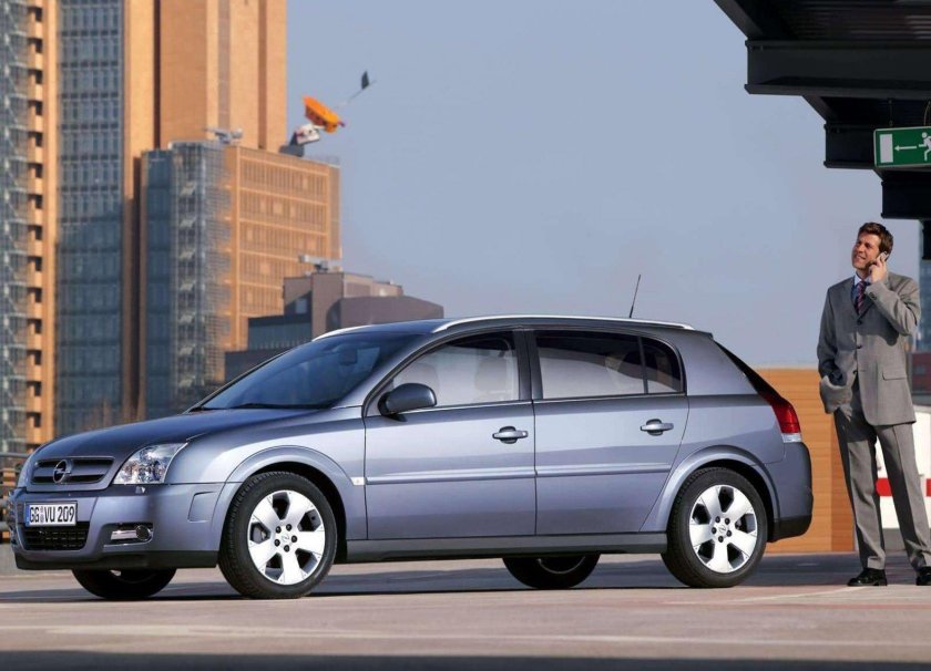 Опель Вектра Сигнум 2006