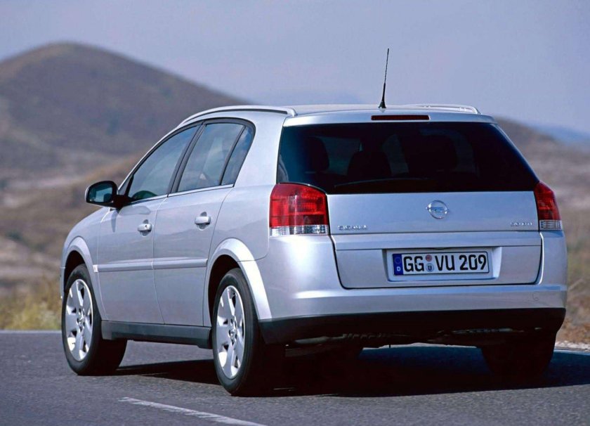 Опель Сигнум универсал