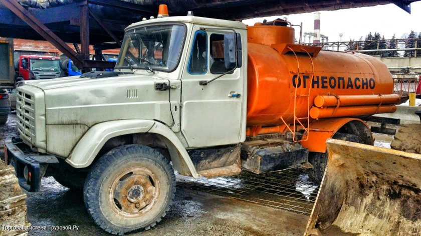 ЗИЛ 4331 бензовоз