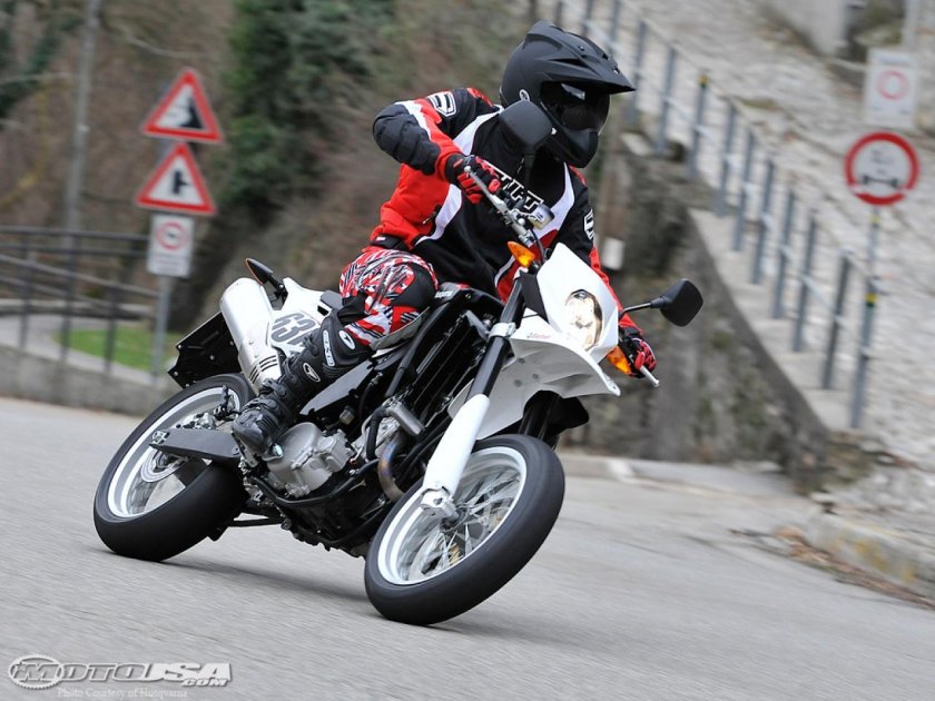 Мотоцикл husqvarna