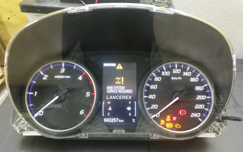 Митсубиси аутлендер 3