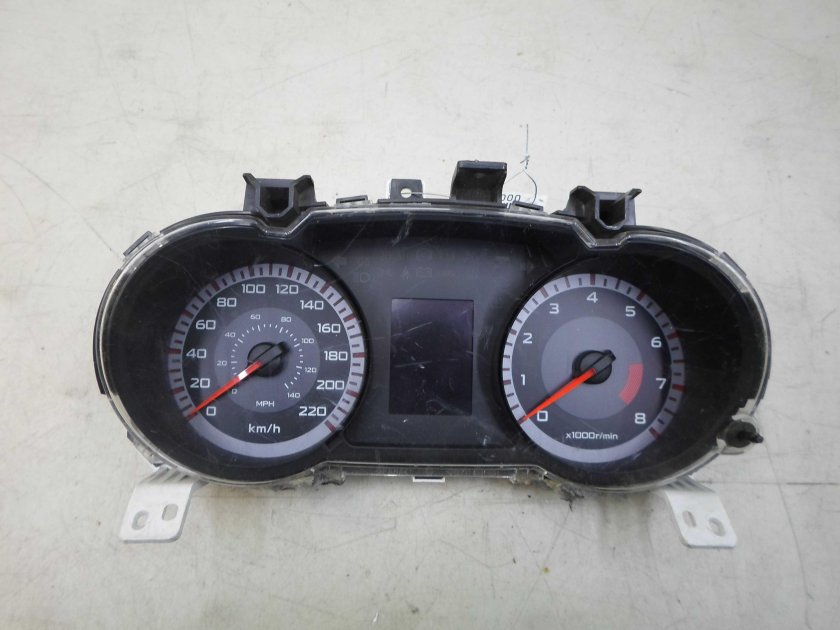 Панель приборов Mitsubishi Outlander