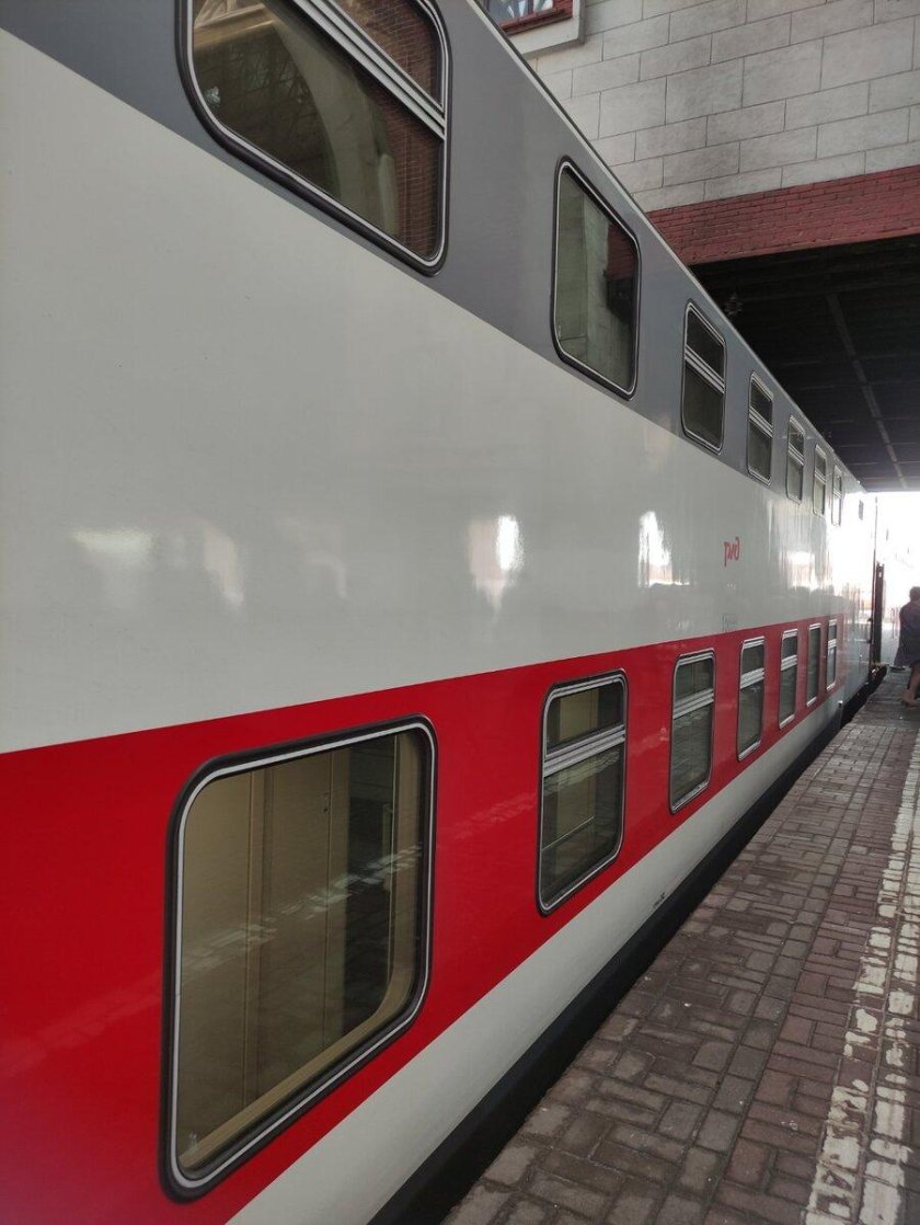 Поезд Италмас двухэтажный Ижевск Москва