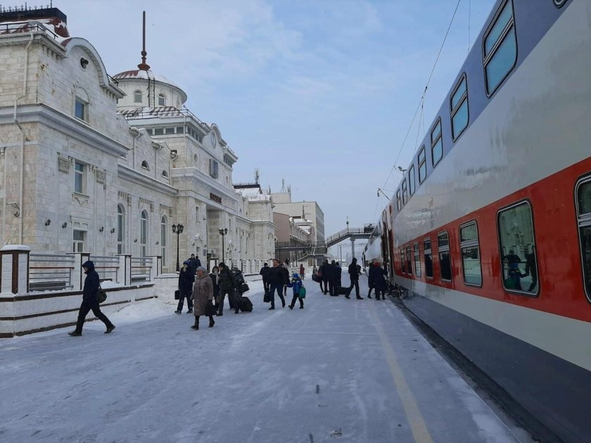 Поезд Москва