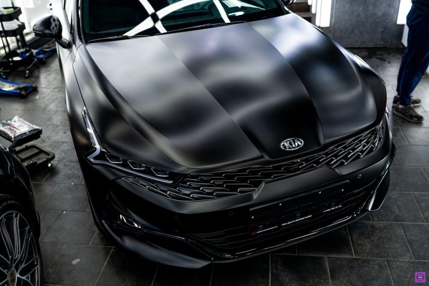 Kia k5 черная матовая