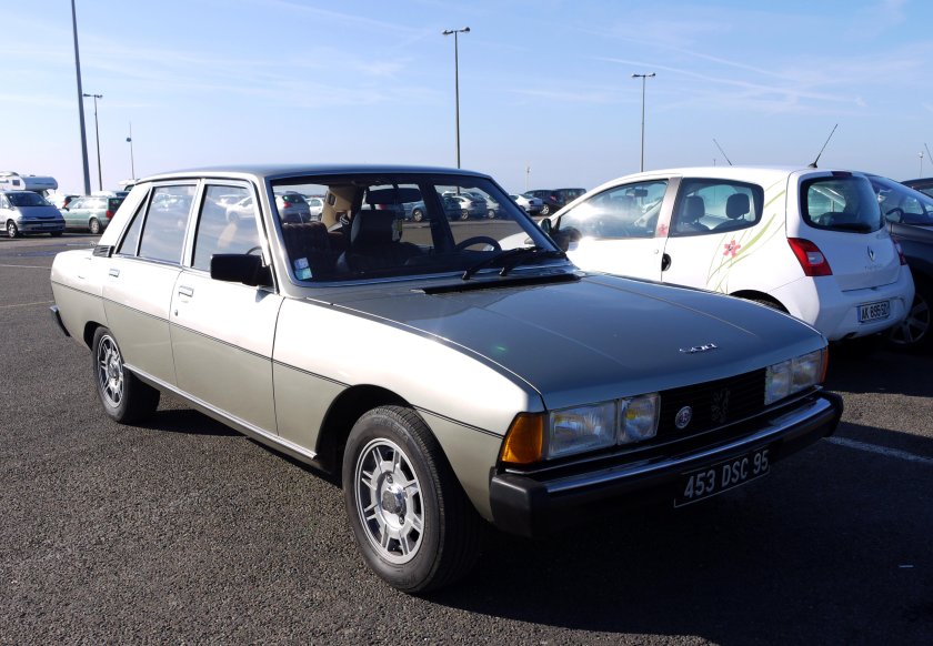 Пежо 604 Иран