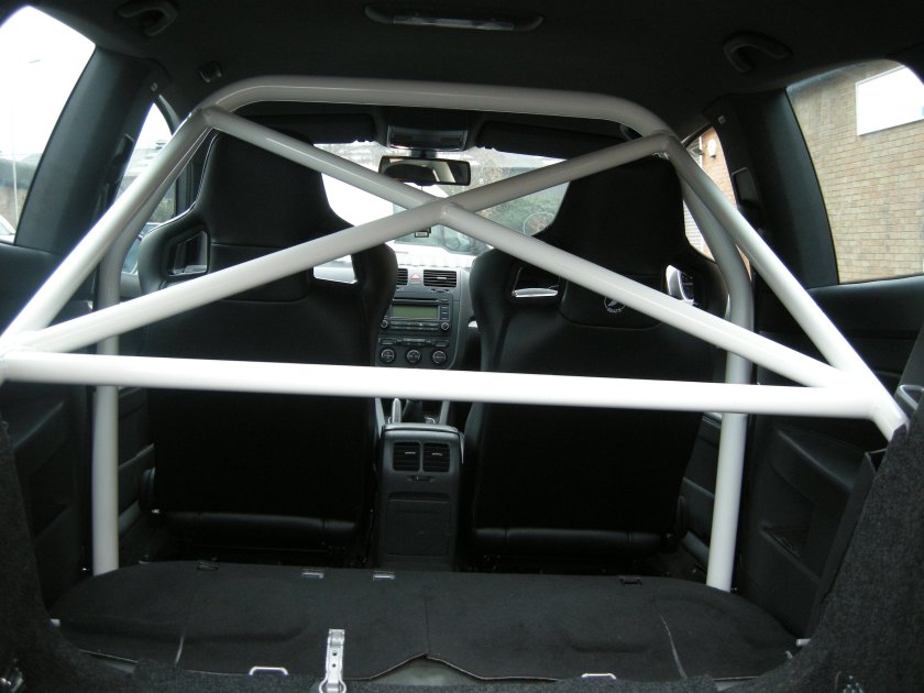 Каркас безопасности гольф 7