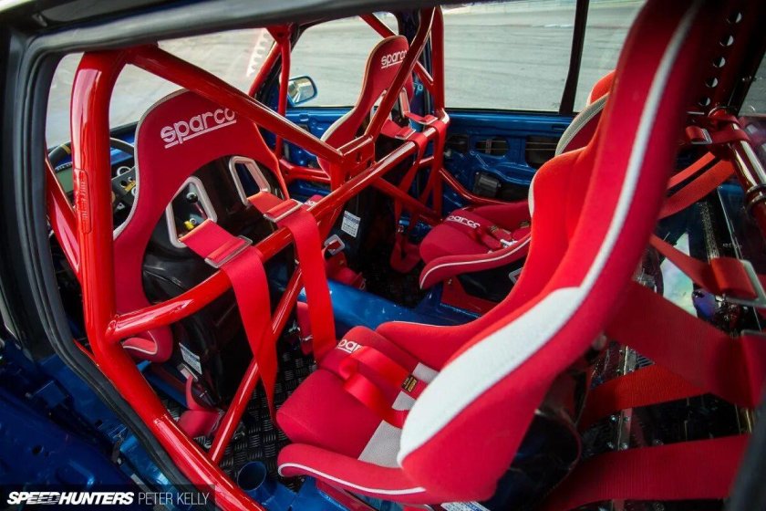 Каркас безопасности Audi 80