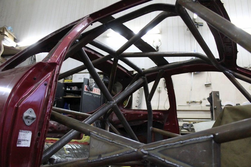 Каркас безопасности w208