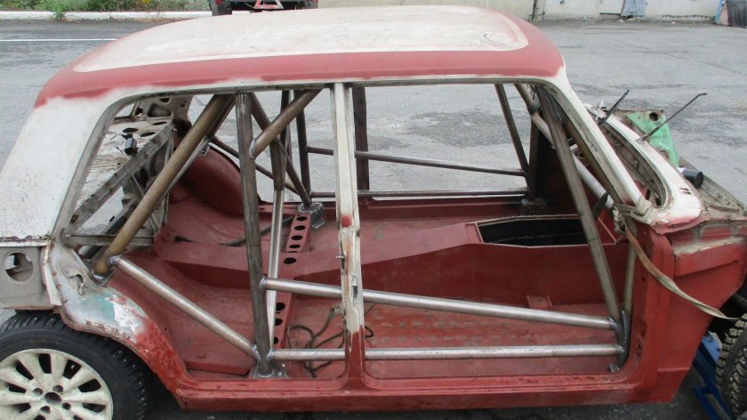 Каркас безопасности ВАЗ 2107