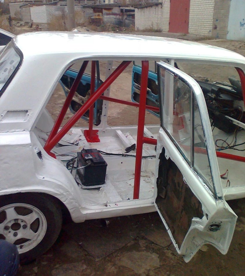 Каркас безопасности ВАЗ 2107