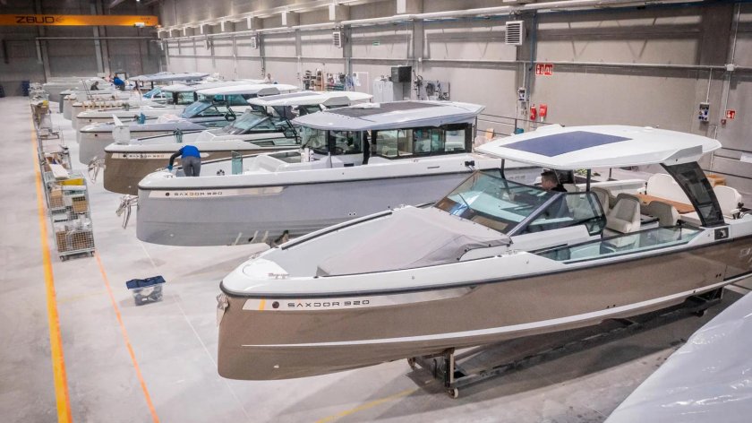 Моторная лодка