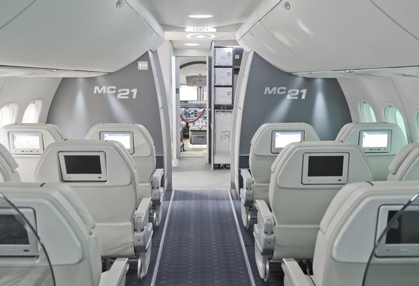 MC 21 300 салон