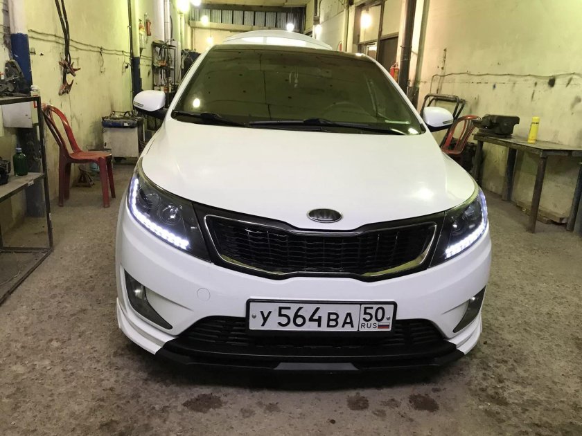 Киа Рио 3 белая антихроме