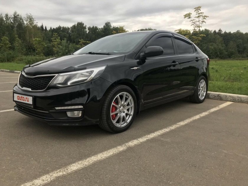 Kia Rio 2015 черная