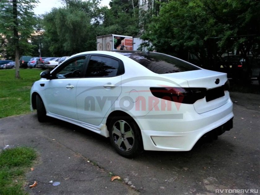 Kia Rio 3 хэтчбек обвес