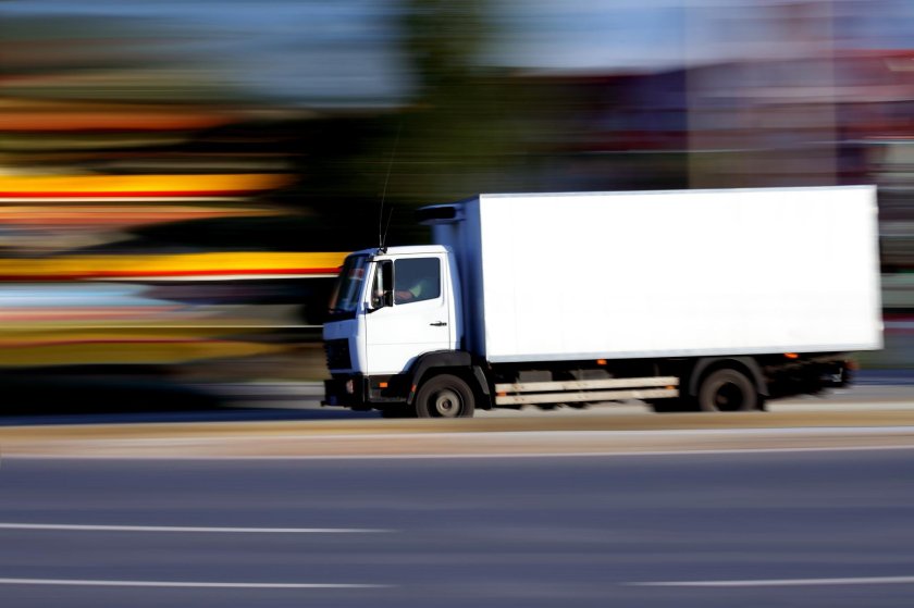 Грузовик сбоку