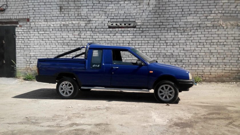 Москвич ИЖ 27171